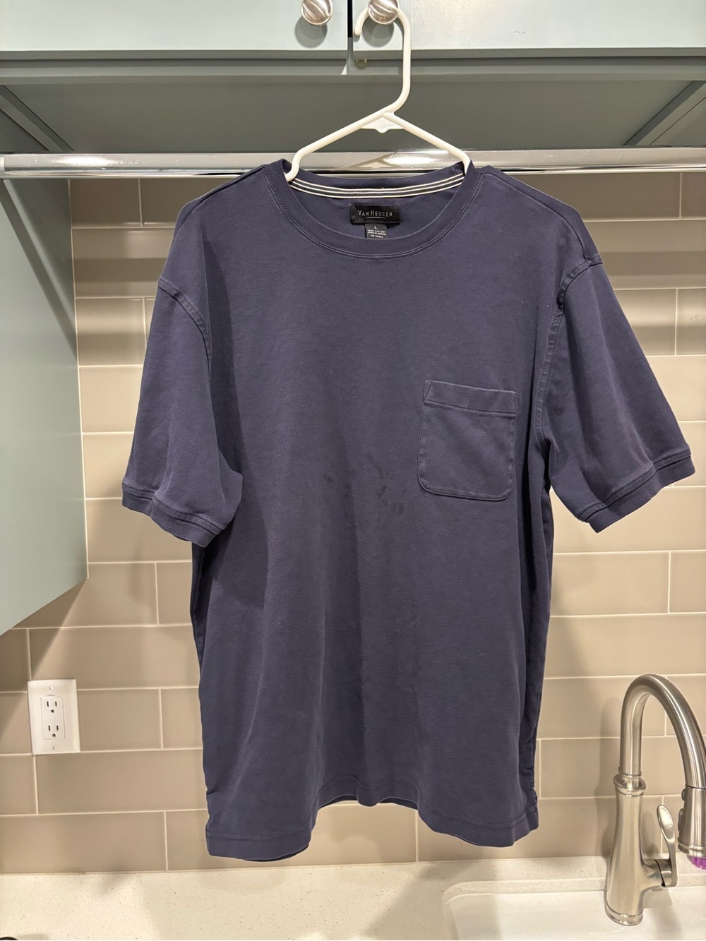 Y2K Van Heusen Navy Blue Pocket Tee Size L 100% Cotton